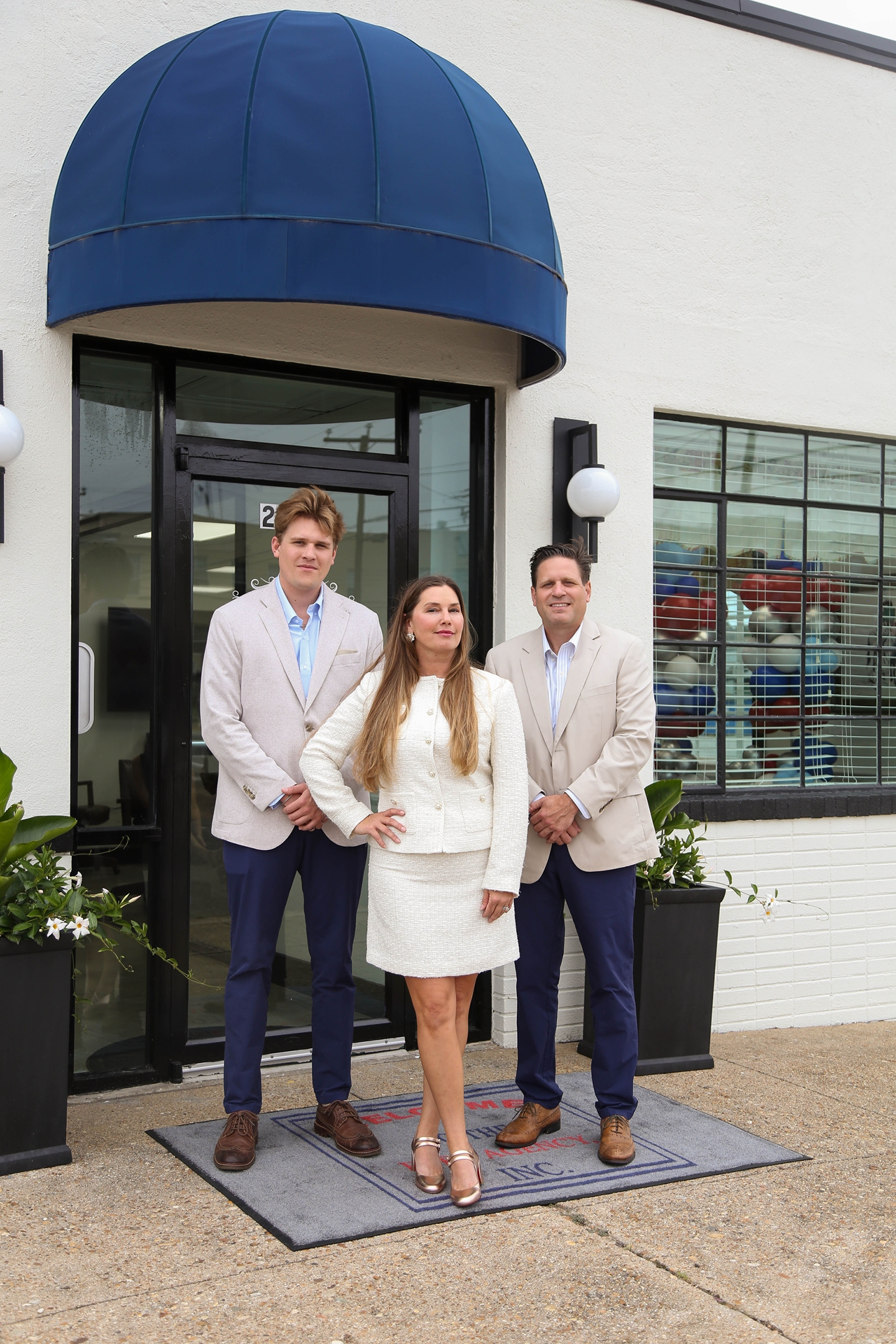 Ford Agency team outside the Hopewell Virginia office